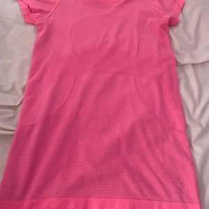 Pink Swifty Tech size 4